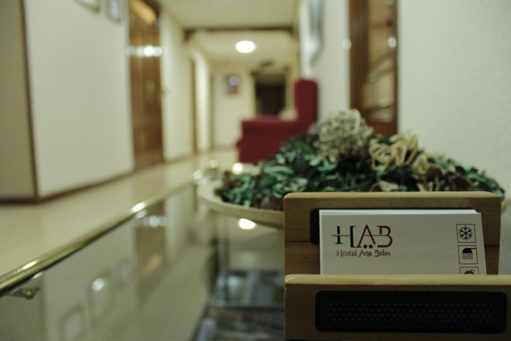Hostal Ana Belen มาดริด ภายนอก รูปภาพ