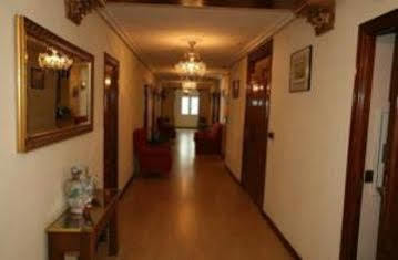 Hostal Ana Belen มาดริด ภายนอก รูปภาพ